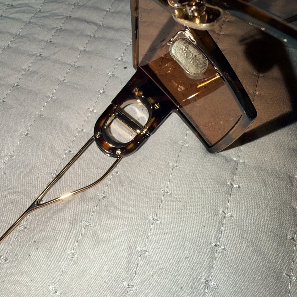 Dior Tortoise Shell Oversized Square Sunglasses NWT FINAL PRICE - Picture 8 of 9